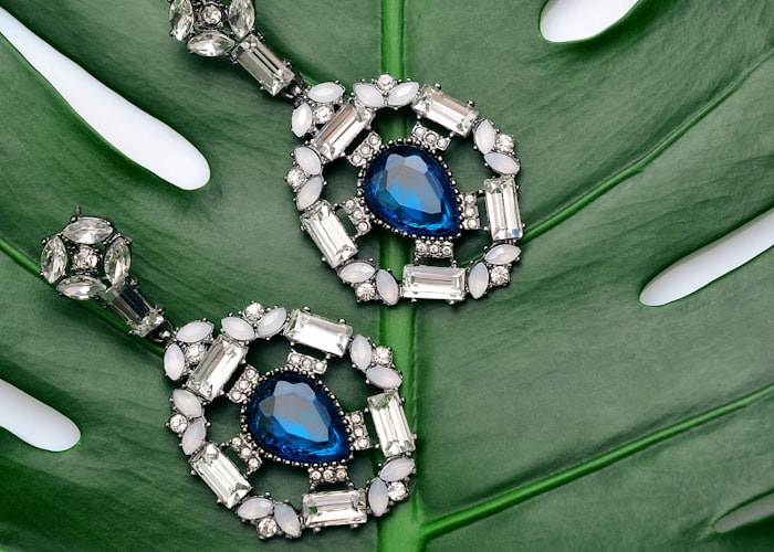 Diamond and sapphire drop earrings — CAD to 3D model jewellery web viewer pipeline